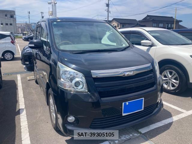 Toyota NOAH 2009-09 8414015-2