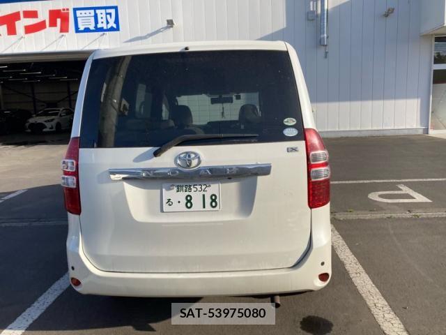 Toyota NOAH 2009-06 8414023-3