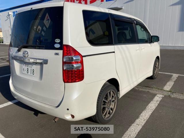 Toyota NOAH 2009-06 8414023-4