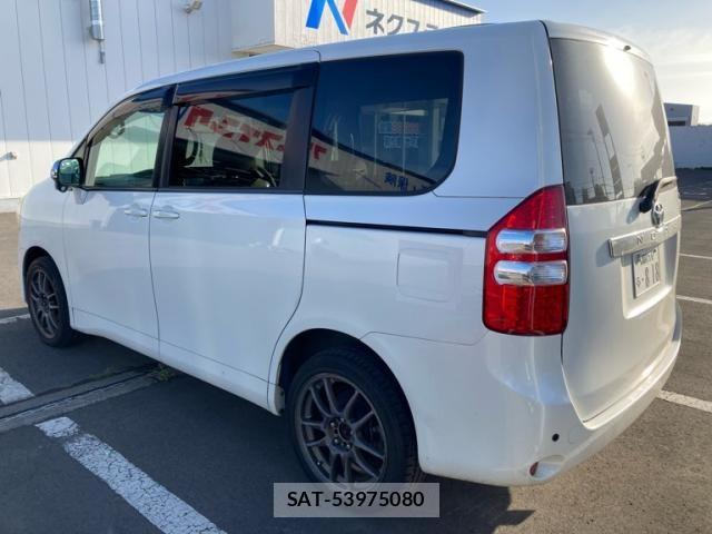 Toyota NOAH 2009-06 8414023-5