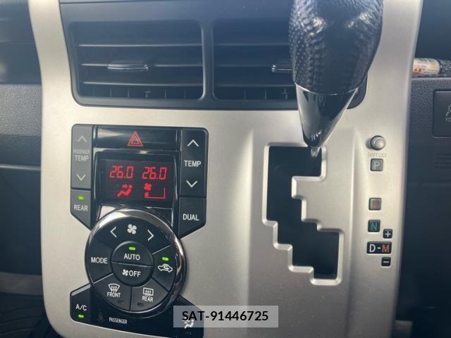 Toyota NOAH 2011-02 8414012-16