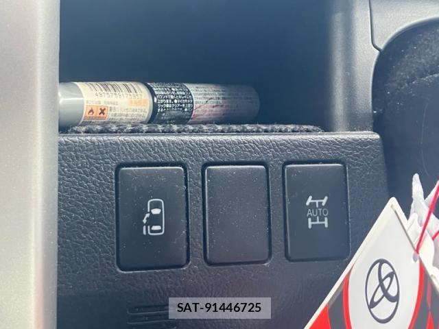 Toyota NOAH 2011-02 8414012-20