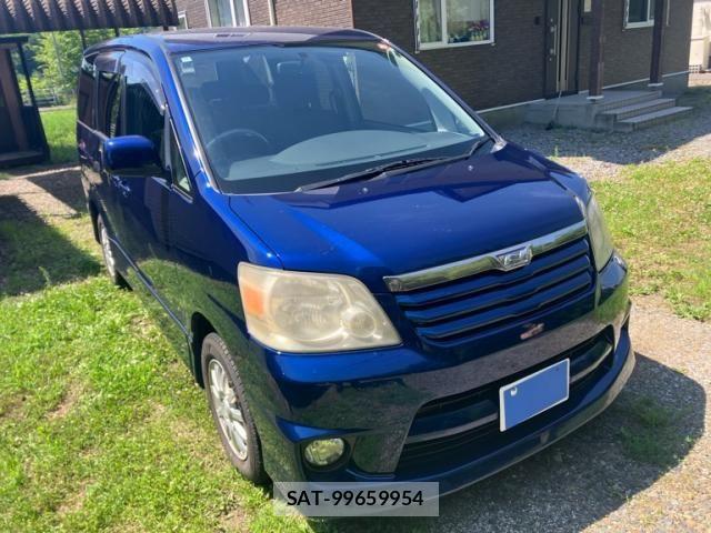 Toyota NOAH 2003-03 8414014-2