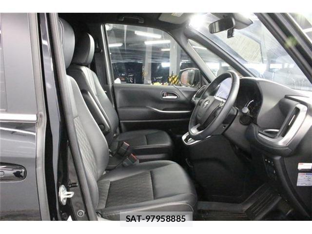 Toyota NOAH 2024-10 8485831-28