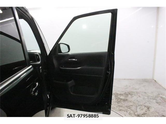 Toyota NOAH 2024-10 8485831-29