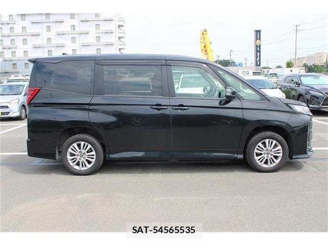 Toyota NOAH 2022-04 8526289-9