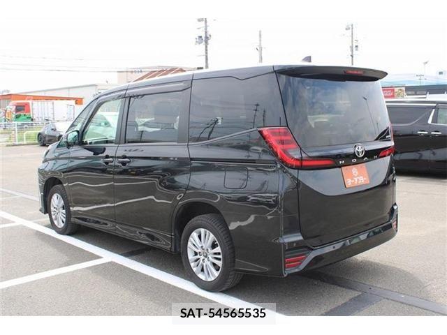 Toyota NOAH 2022-04 8526289-12