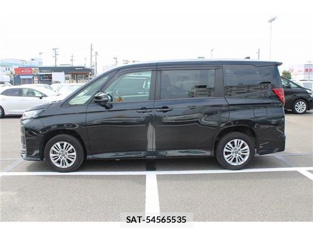 Toyota NOAH 2022-04 8526289-13