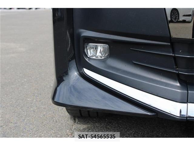 Toyota NOAH 2022-04 8526289-17