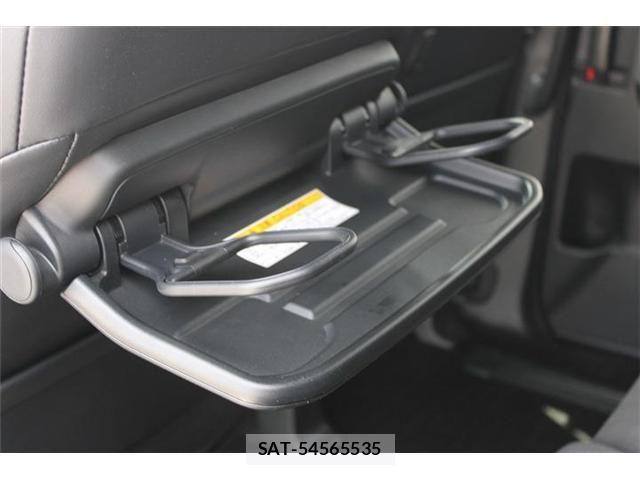 Toyota NOAH 2022-04 8526289-6