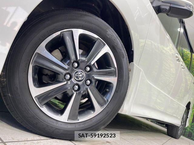 Toyota NOAH 2017-10 8526288-13