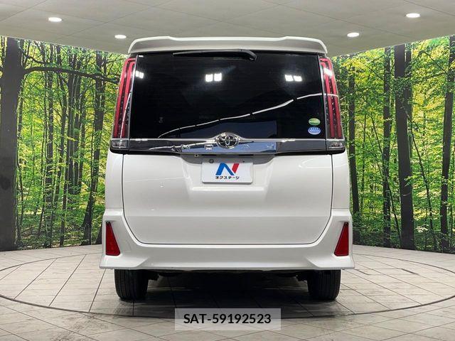 Toyota NOAH 2017-10 8526288-15