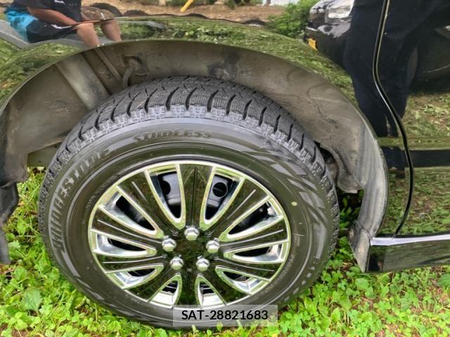 Toyota NOAH 2006-04 8562985-12