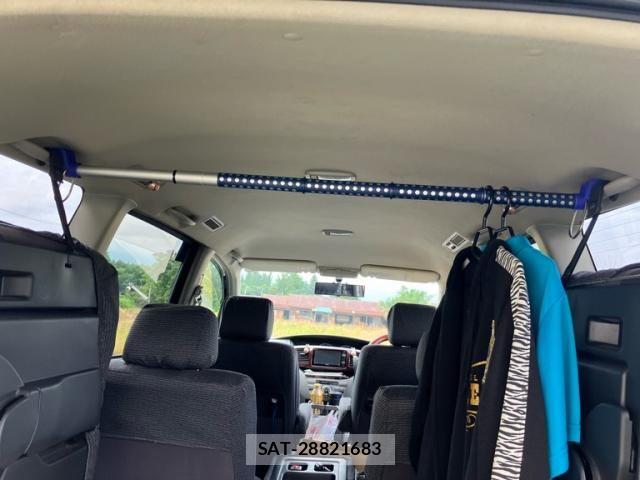 Toyota NOAH 2006-04 8562985-22
