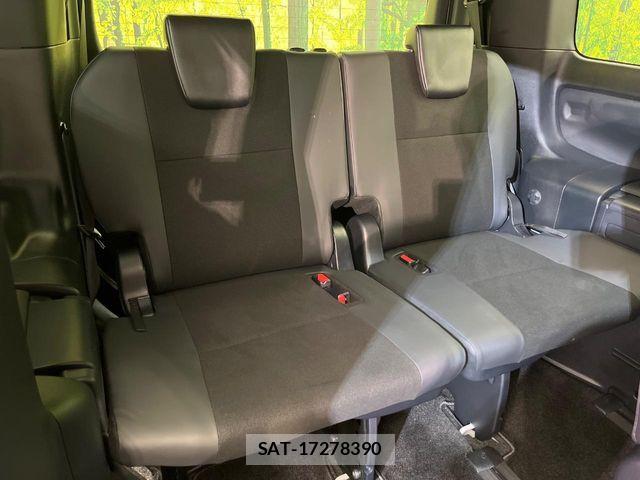 Toyota NOAH 2020-12 8562982-10