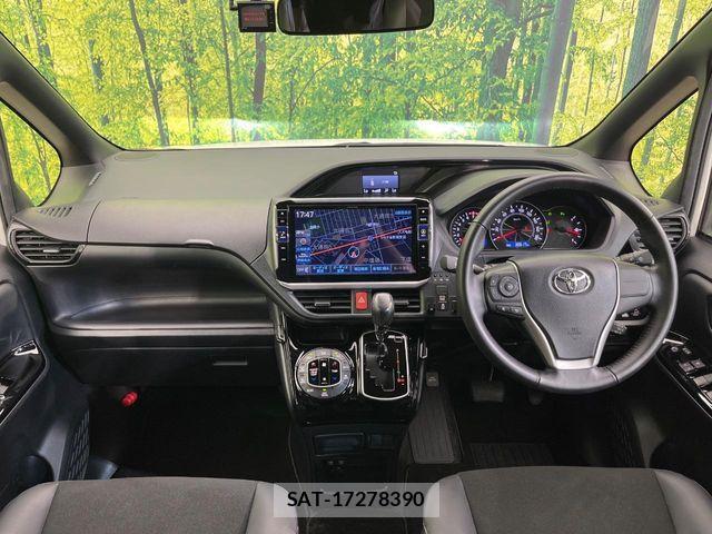Toyota NOAH 2020-12 8562982-1