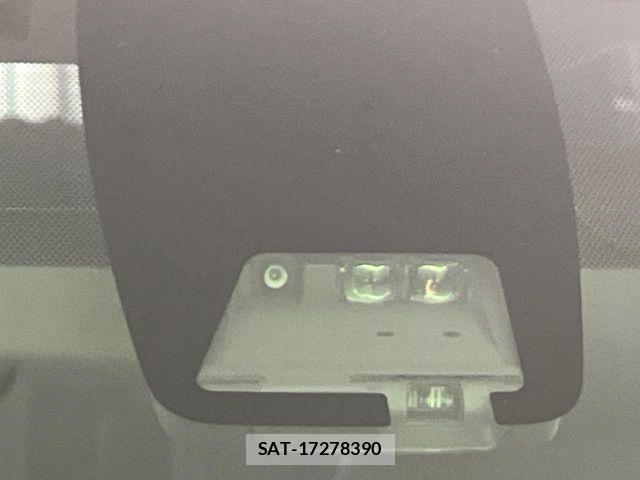 Toyota NOAH 2020-12 8562982-3
