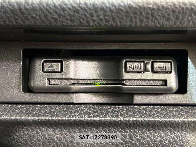 Toyota NOAH 2020-12 8562982-7