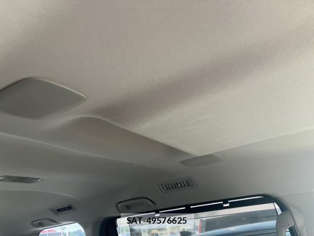 Toyota NOAH 2015-10 8562984-18