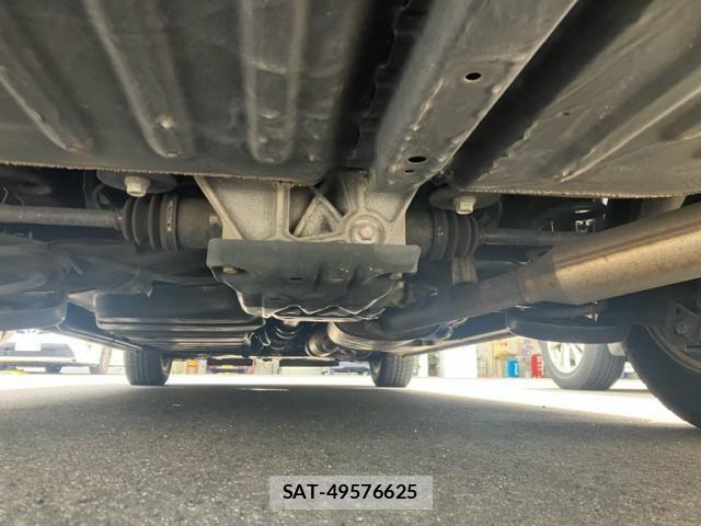 Toyota NOAH 2015-10 8562984-7