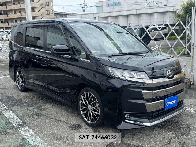 Toyota NOAH 2023-07 8562980-2