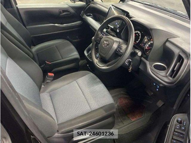 Toyota NOAH 2023-10 8562983-8