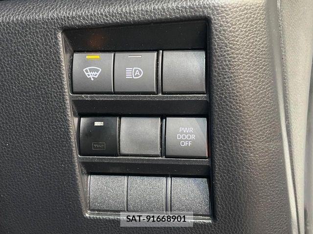Toyota NOAH 2024-02 8628111-5
