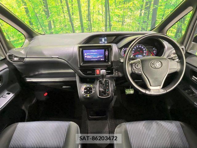 Toyota NOAH 2016-01 8628112-1