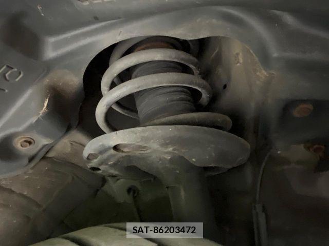 Toyota NOAH 2016-01 8628112-19