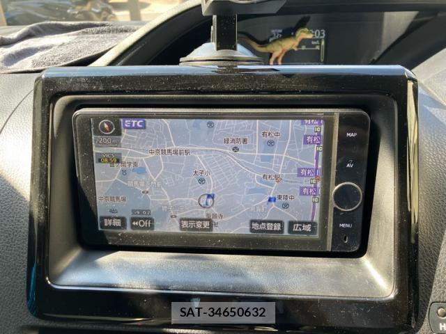 Toyota NOAH 2014-03 8628113-12