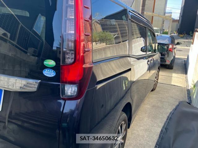 Toyota NOAH 2014-03 8628113-3