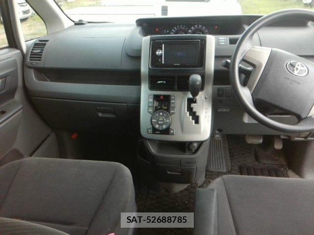 Toyota NOAH 2008-03 8666654-8