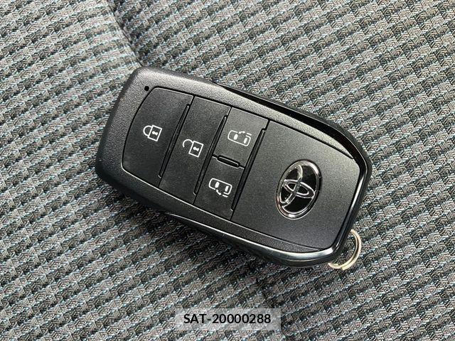 Toyota NOAH 2024-01 8666656-17