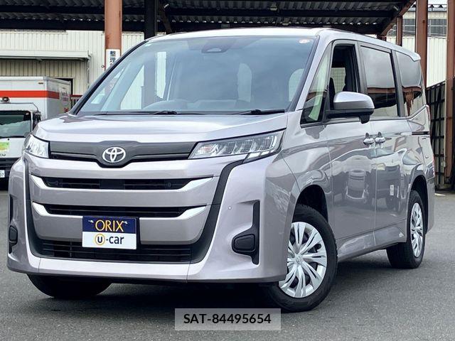 Toyota NOAH 2023-07 8666657-0
