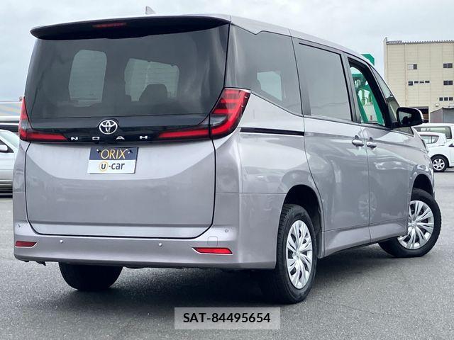 Toyota NOAH 2023-07 8666657-2
