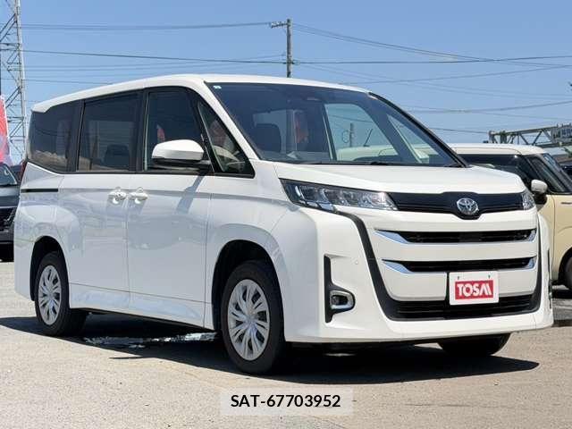 Toyota NOAH 2022-03 8666658-19