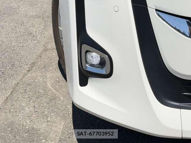 Toyota NOAH 2022-03 8666658-27