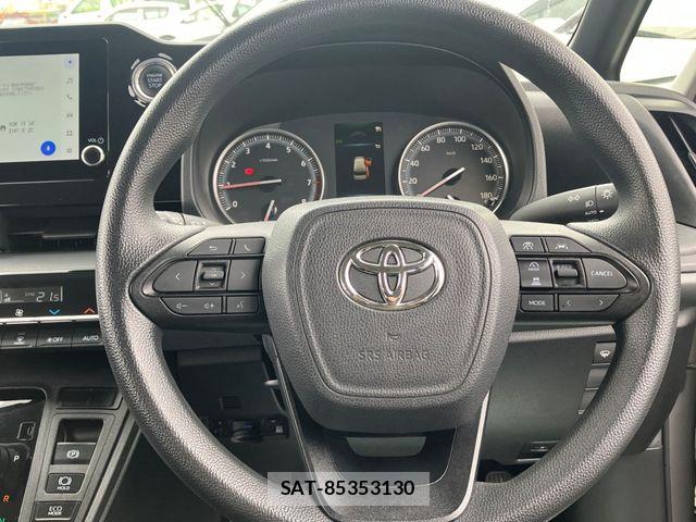 Toyota NOAH 2023-07 8686178-13