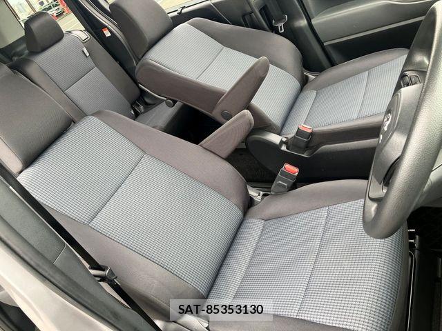 Toyota NOAH 2023-07 8686178-14