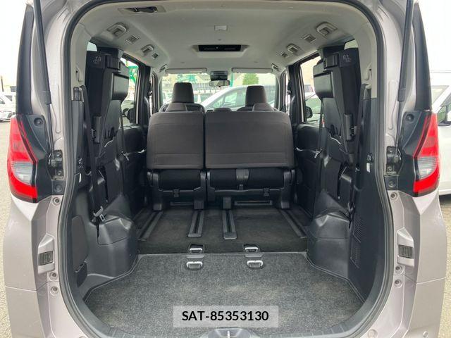 Toyota NOAH 2023-07 8686178-17