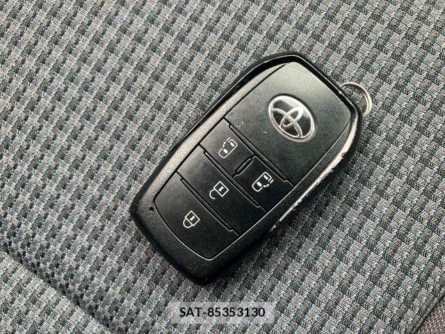 Toyota NOAH 2023-07 8686178-18