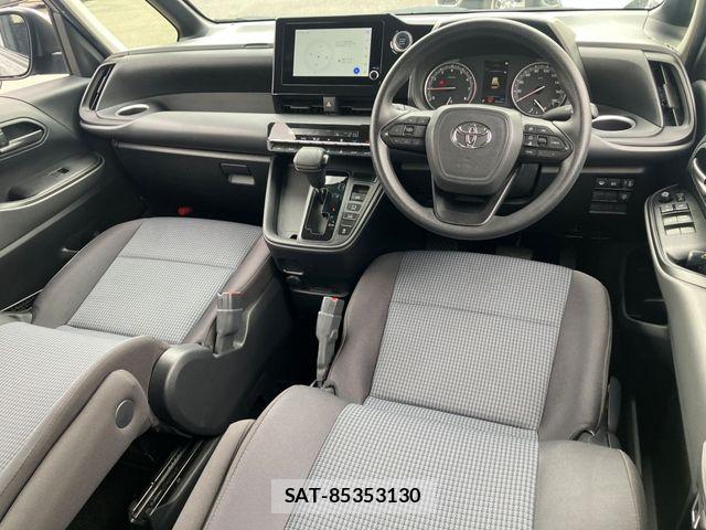 Toyota NOAH 2023-07 8686178-1