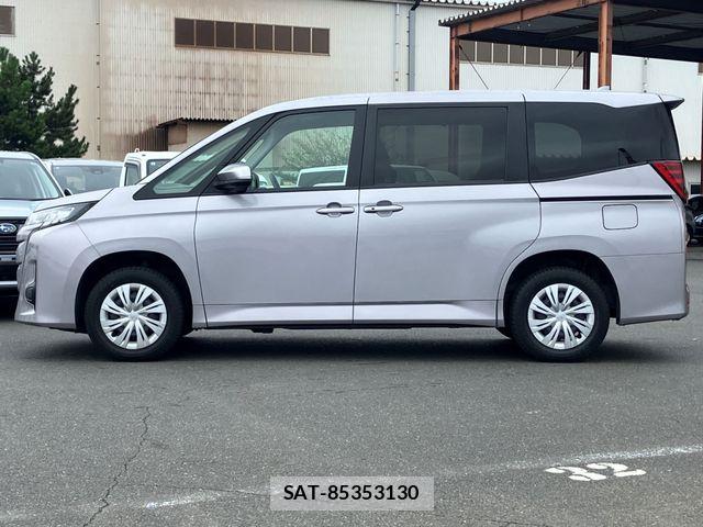 Toyota NOAH 2023-07 8686178-19