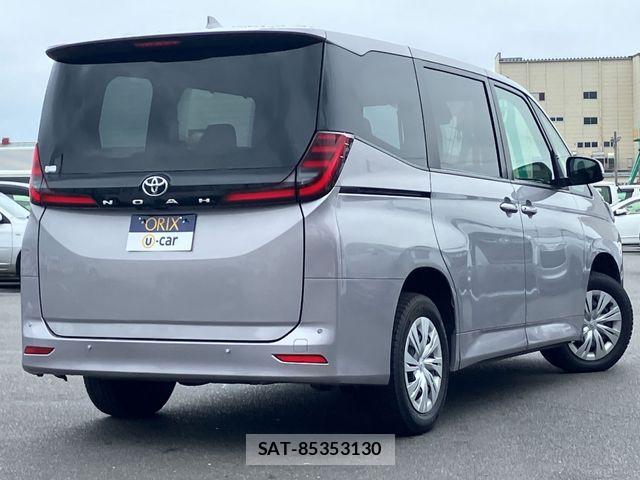 Toyota NOAH 2023-07 8686178-2