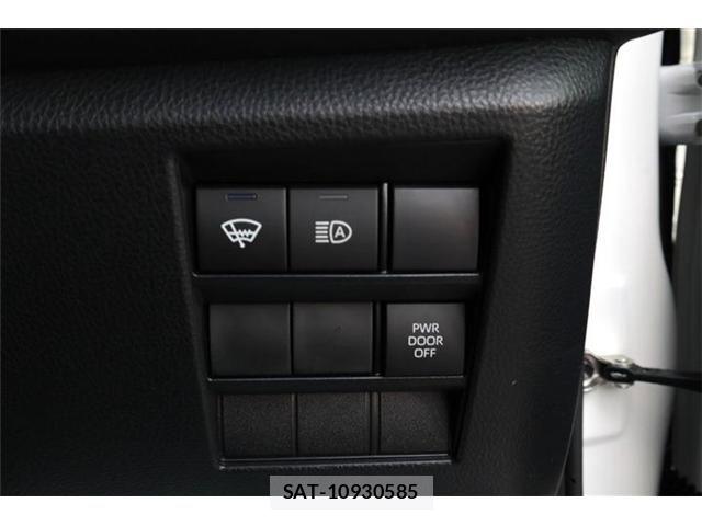 Toyota NOAH 2023-08 8686176-9