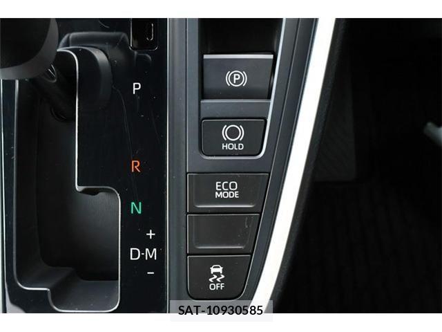 Toyota NOAH 2023-08 8686176-11