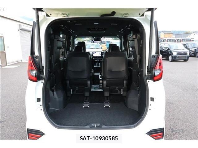 Toyota NOAH 2023-08 8686176-18