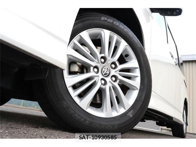 Toyota NOAH 2023-08 8686176-21