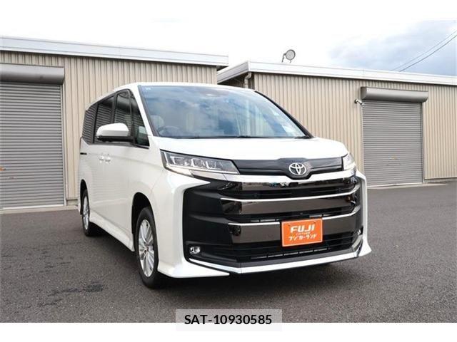 Toyota NOAH 2023-08 8686176-24