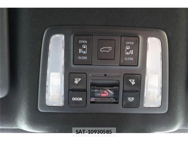 Toyota NOAH 2023-08 8686176-8